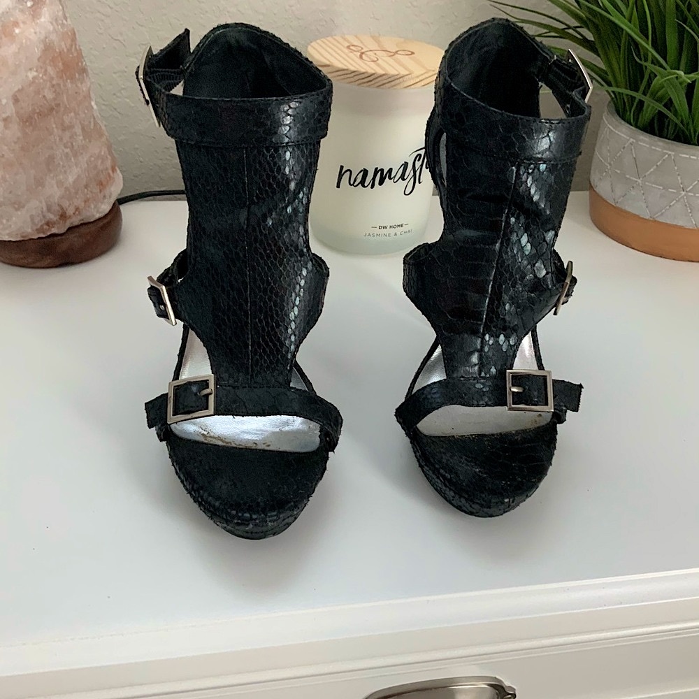 Black Heels Women Size 6.5 - Picture 3 of 7